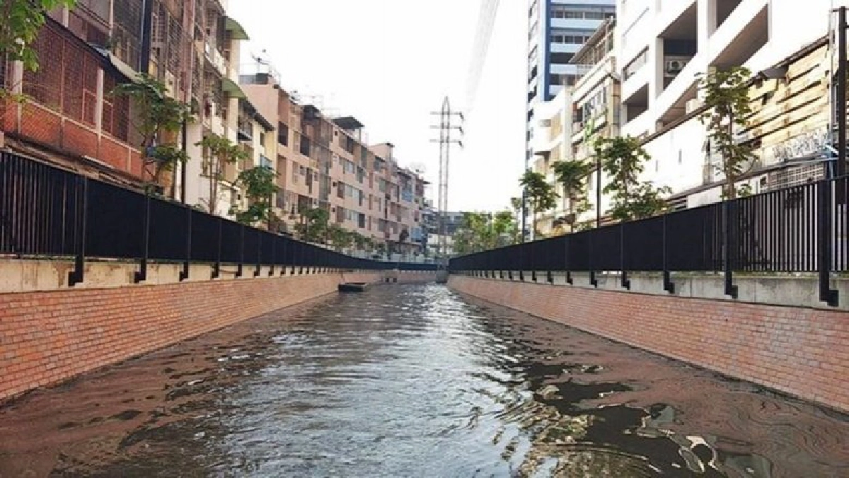 เล็งจัดถนนคนเดิน ริมคลองโอ่งอ่าง 