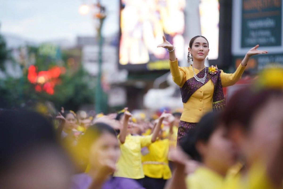 'มิน' เผยความรู้สึกร่วมรำบวงสรวงฉลอง222ปี พร้อมนางรำนับแสนคน