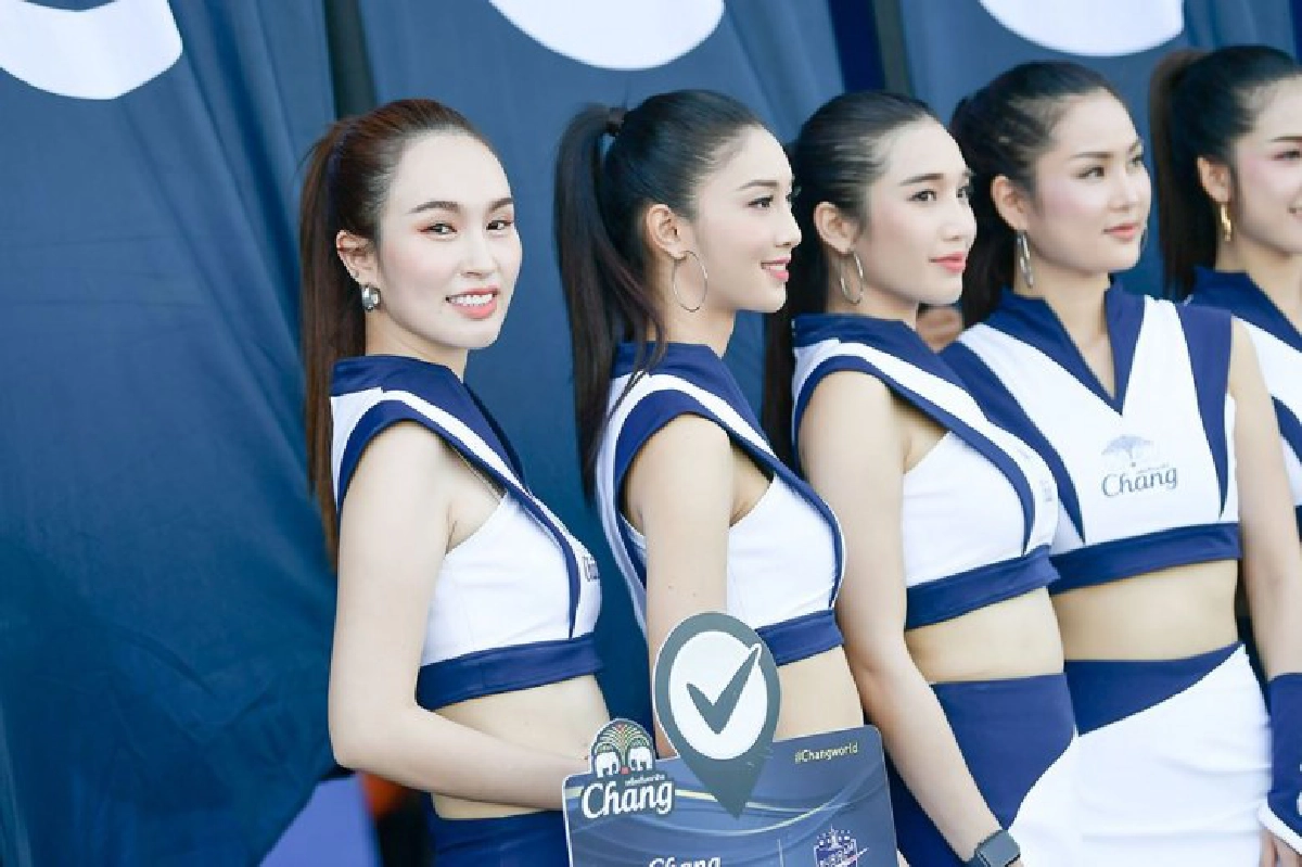 เปิดภาพชุด 'แพ็ดด็อคเกิร์ล' ศึกเอเชีย โร้ด เรซซิ่ง