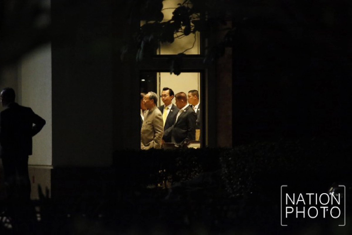 นายกฯร่วมวงดินเนอร์พรรคร่วม เสริฟอาหารจีน