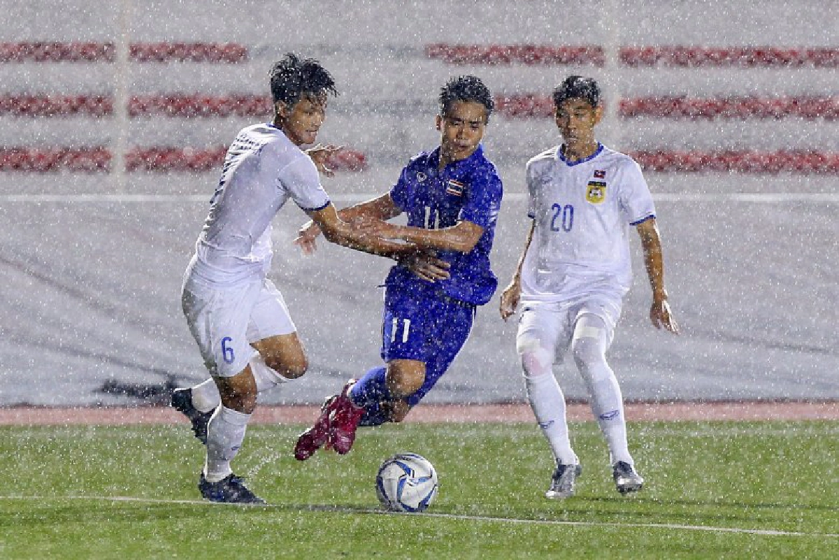 ช้างศึกซีเกมส์หืดจับ อัดลาว 2-0 