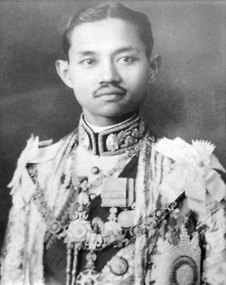 10 ธ.ค.2475 ร.7 พระราชทานรัฐธรรมนูญ ด้วยฤกษ์มงคลเป็นพิเศษ