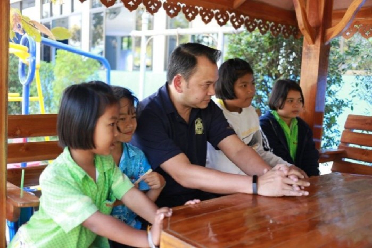 เสมา1ลงพื้นที่เซอร์ไพรส์สถานศึกษาส่องปัญหาวิชาการคุณภาพชีวิต