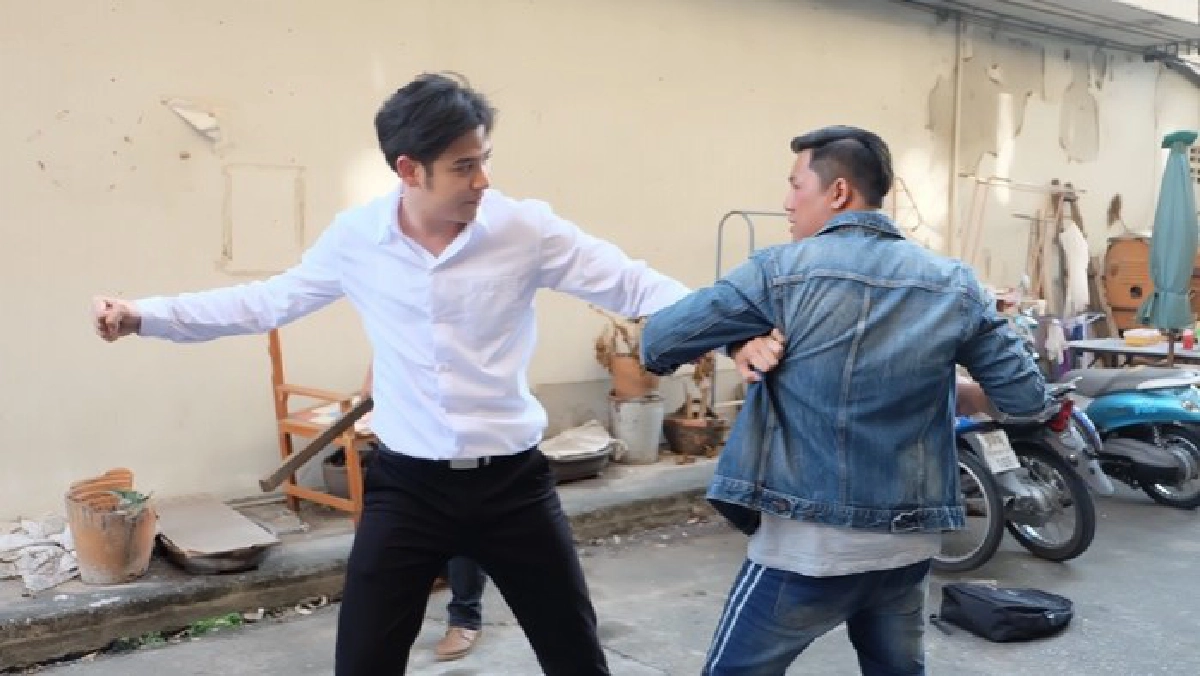 พอร์ช ทุ่มบู๊สุดตัว จัดหนักใน สุภาพบุรุษชาวดิน 