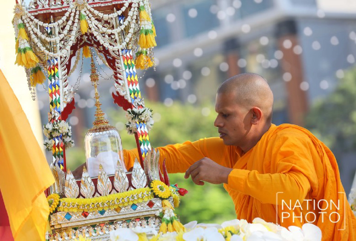 ชมภาพริ้วขบวนแห่ปฐมอัญเชิญ'พระบรมเกศาธาตุ'จากศรีลังกา
