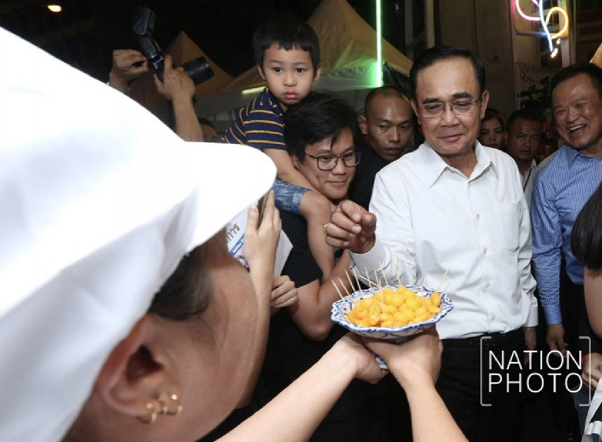 "บิ๊กตู่" เปิดถนนคนเดิน สีลม-เยาวราช 