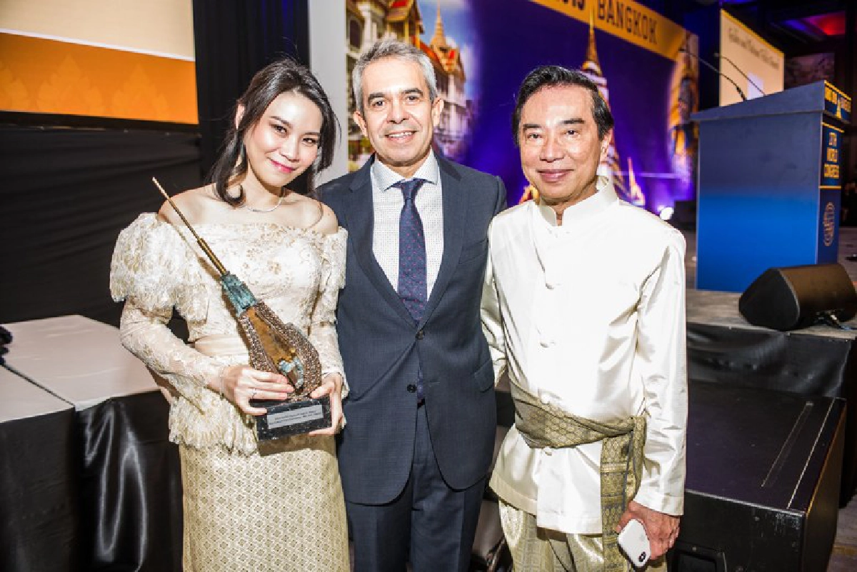  แพทย์หญิงคนแรก รับรางวัลวิจัยเส้นผมเวทีโลก