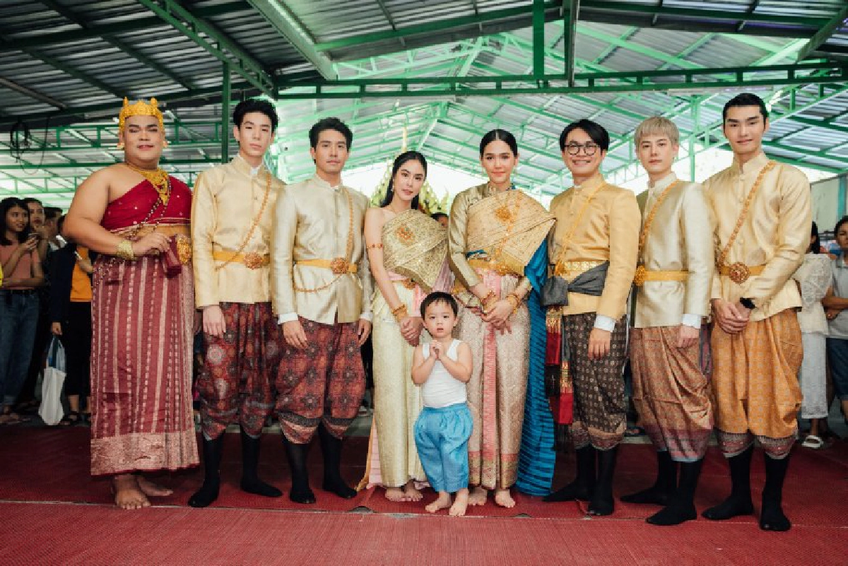 (คลิป) นักแสดง ภ. ตุ๊ดซี่ส์ & เดอะเฟค รำถวายย่านาค
