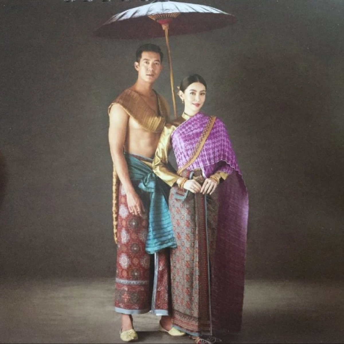 แฟนคลับถึงกับฟิน เวียร์-เบลล่า ถ่ายแบบปฎิทินปี 2563 