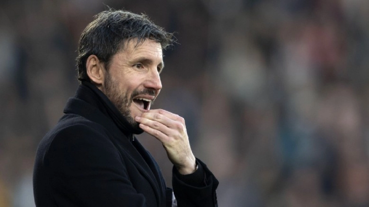 พีเอสวีสั่งปลดฟานบอมเมลหลังรับงาน 18 เดือน