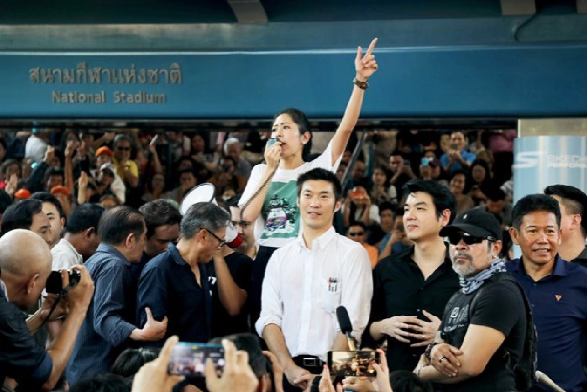 ตรวจไทม์ไลน์ เส้นทางสีส้ม หลังกกต.ชงศาลรธน. ยุบพรรคอนาคตใหม่