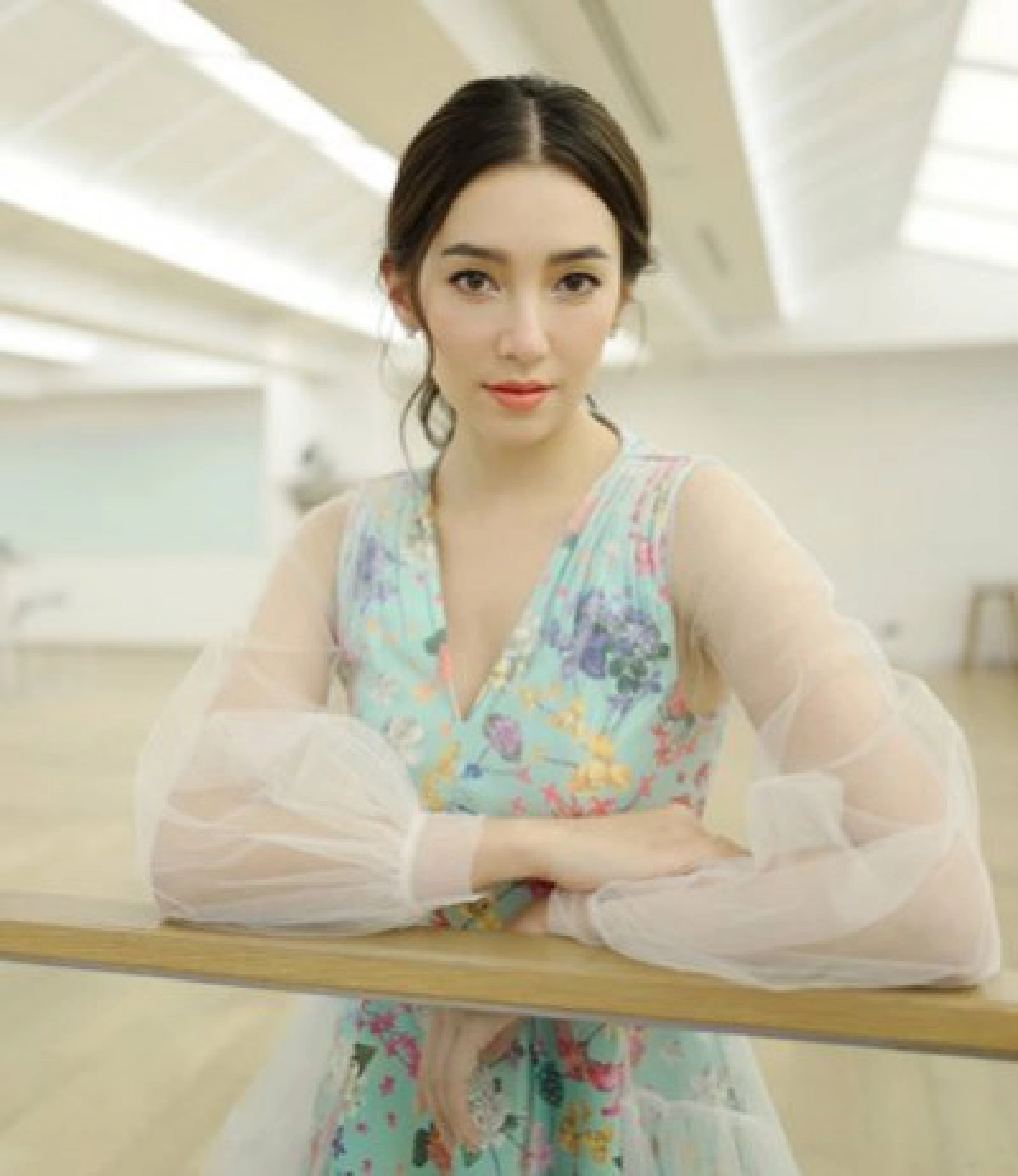 เม้าท์นอกจอ 