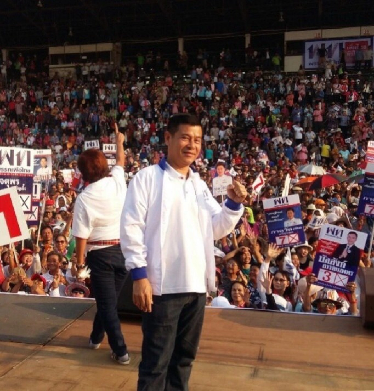 'สมศักดิ์' เฉือน 'ธนิก'ปลุก 'ไล่ลุง' ฝ่อ