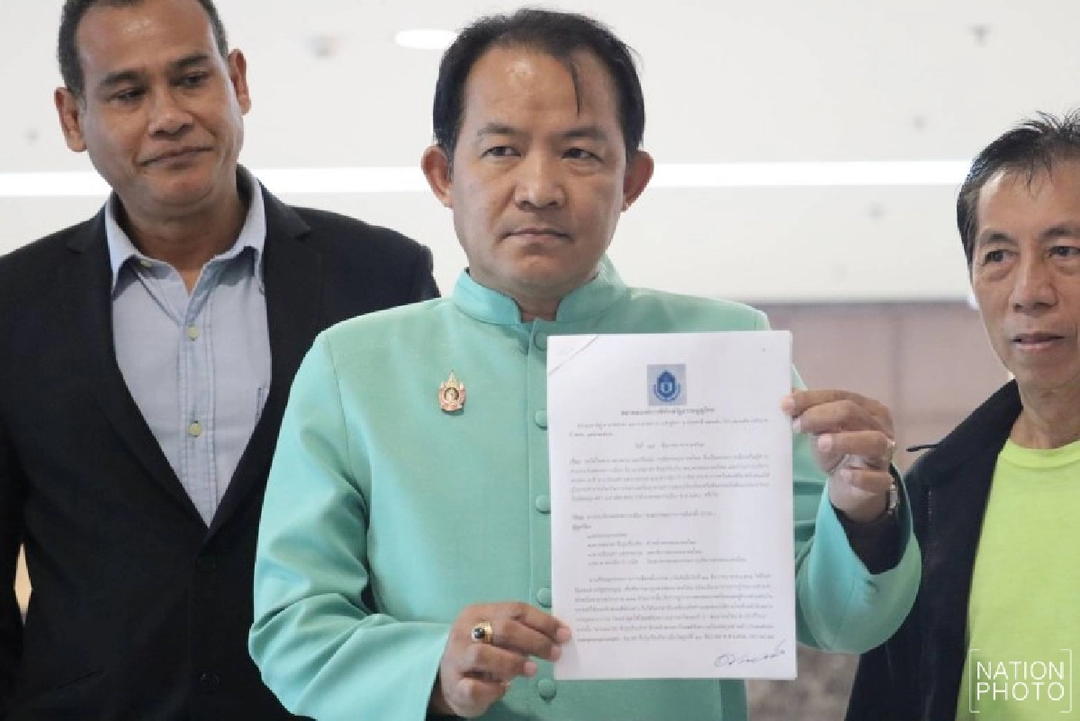 ศรีสุวรรณ ร้องกกต.ยุบอนค.ผิดซ้ำ ธนาธร-ปิยบุตร-ช่อ