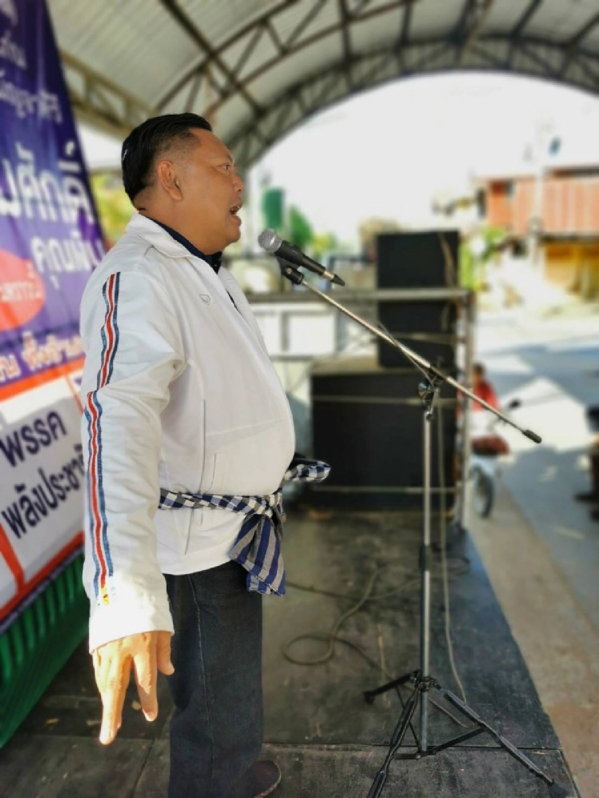 'สมศักดิ์' เฉือน 'ธนิก'ปลุก 'ไล่ลุง' ฝ่อ