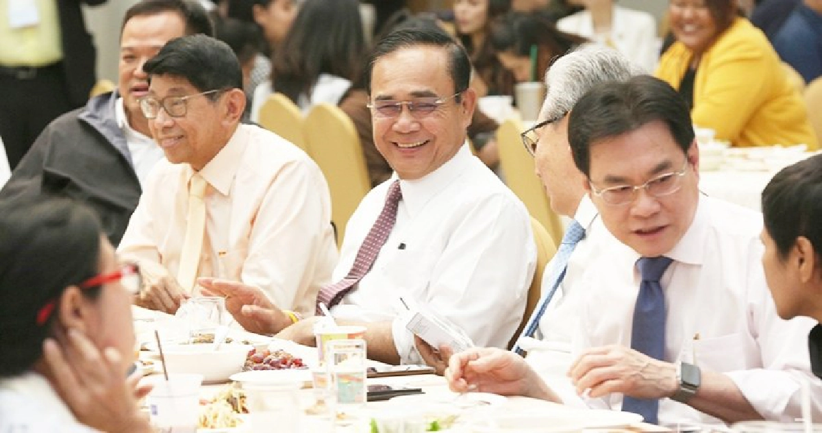 บิ๊กตู่ ลั่น ผมยืนอยู่ตรงนี้ไม่มีล่ม 