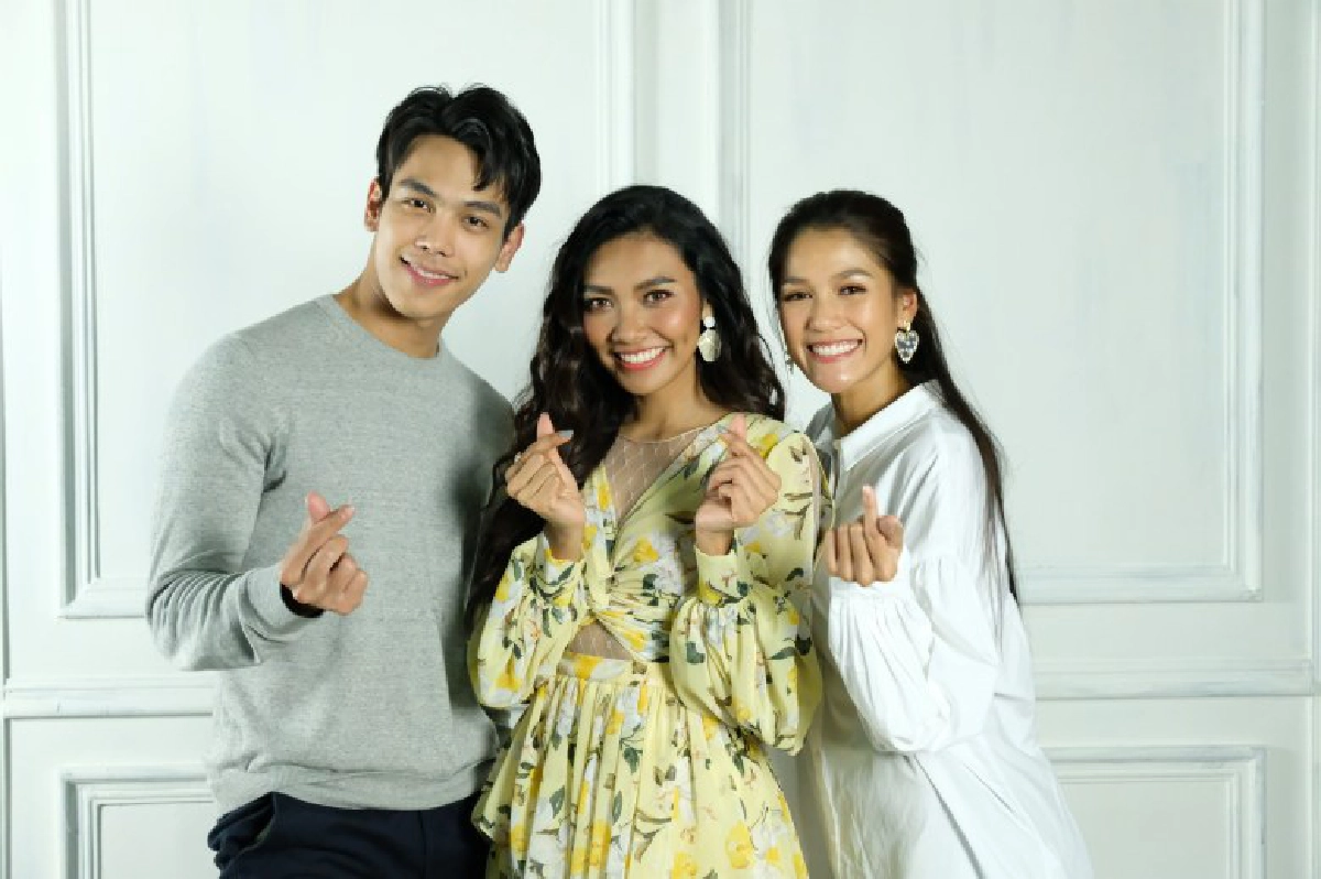 เพลง รักไปทำไม ของ 'แก้ม วิชญาณี' ยอดวิวทะลุหลักล้าน
