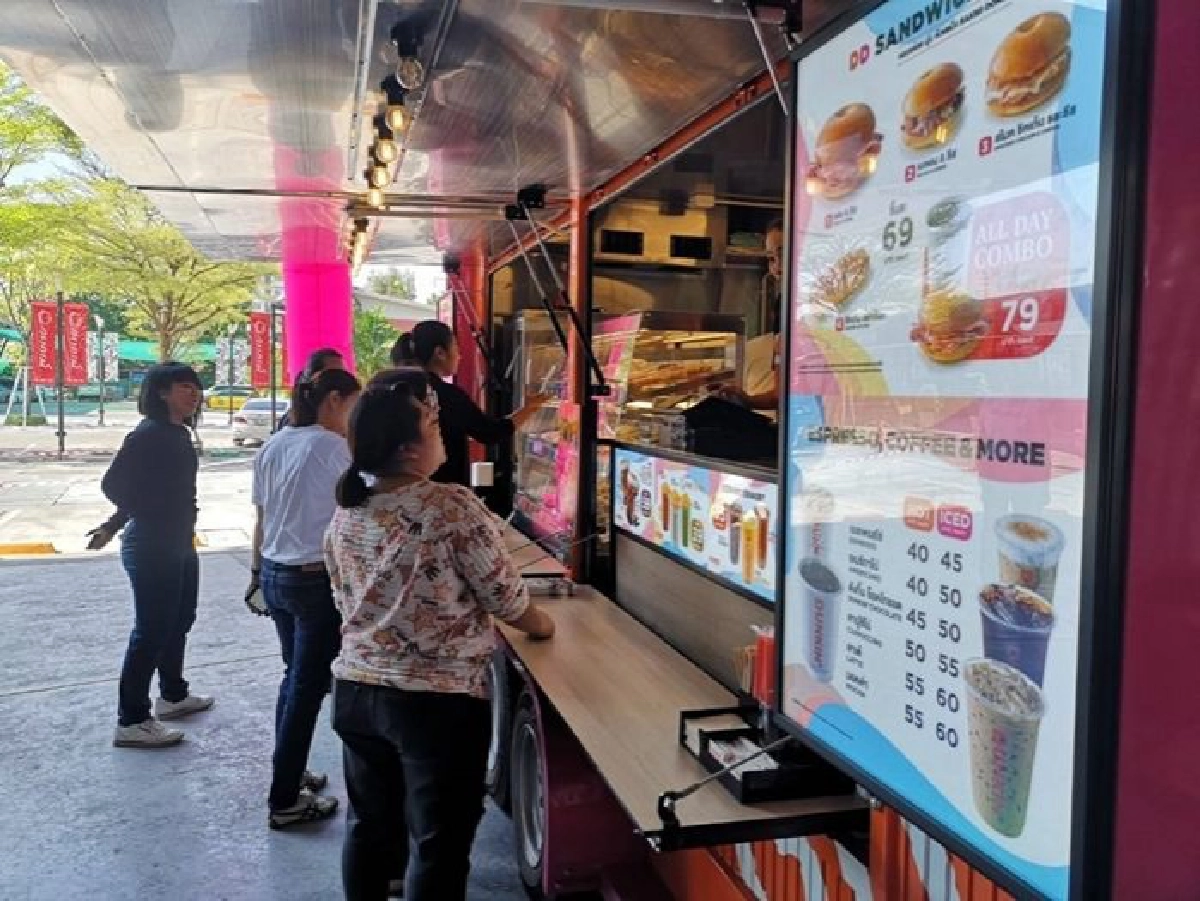 ดังกิ้น โฉมใหม่"ฟู้ดทรัก" หน่วยรถขายโดนัท นอกสถานที่