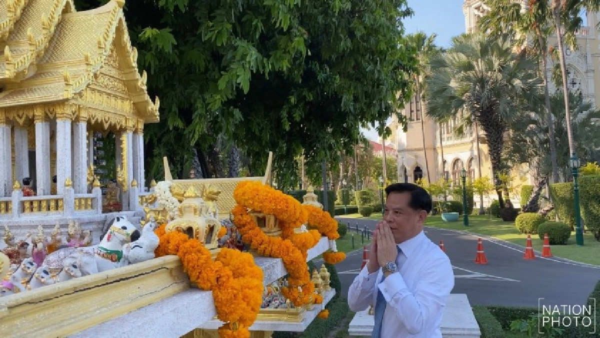 พีระพันธุ์ ถก บิ๊กตู่ จ่อช่วยอุดช่องสัญญาทำรัฐเจ๊ง