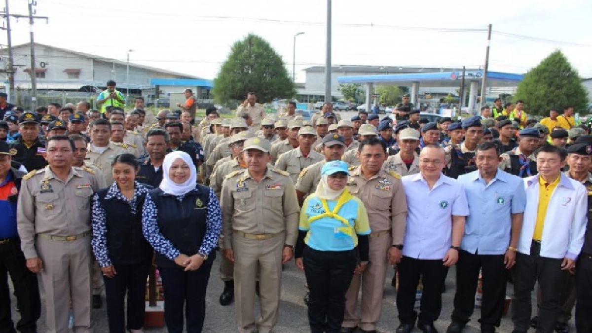 ผู้ว่าราชการจังหวัดนราธิวาส รณรงค์ป้องกันและลดอุบัติเหตุ ผู้ว่าราชการจังหวัดนราธิวาส รณรงค์ป้องกันและลดอุบัติเหตุ