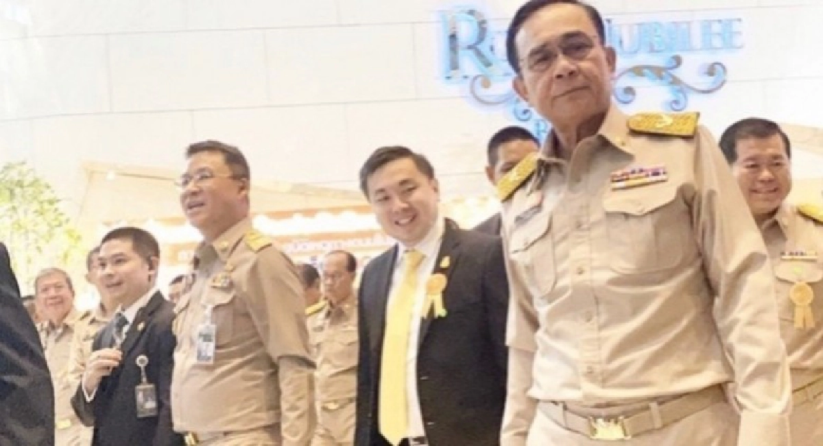 'สามารถ'ออกโรงป้อง'บิ๊กตู่' 'สามารถ'ออกโรงป้อง'บิ๊กตู่'