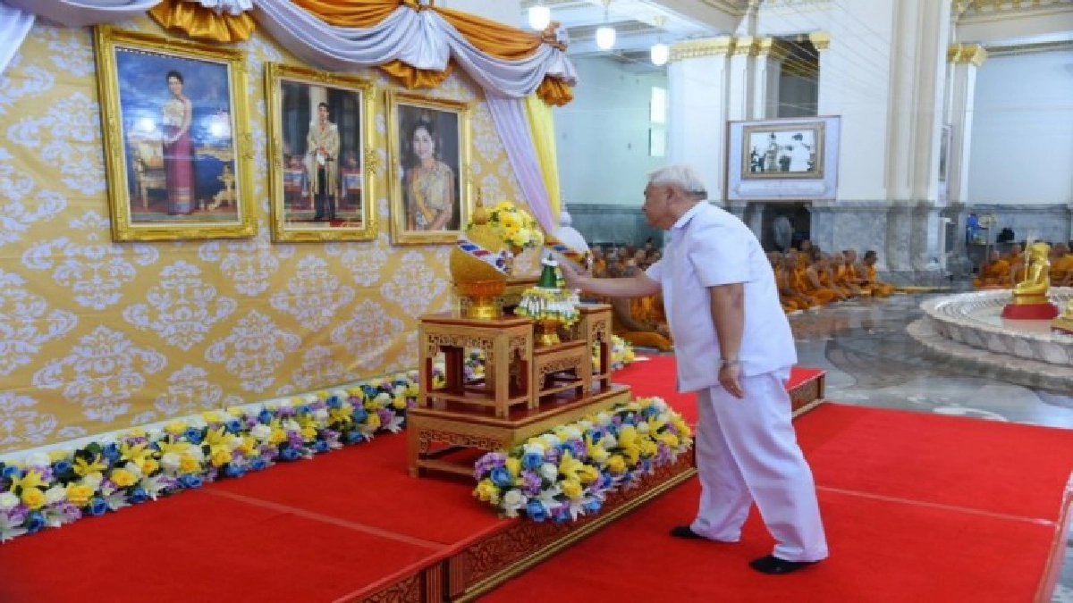 เจริญพระพุทธมนต์ถวายสมเด็จพระนางเจ้าสิริกิติ์ เจริญพระพุทธมนต์ถวายสมเด็จพระนางเจ้าสิริกิติ์