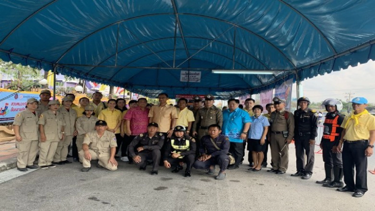 นายอำเภอสัตหีบเปิดโครงการรณรงค์ขับขี่ปลอดภัยช่วงเทศกาลปีใหม่ 2563 และจัดตั้งศูนย์อำนวยการเฉพาะกิจป้องกันและบรรเทาสาธารณภัย