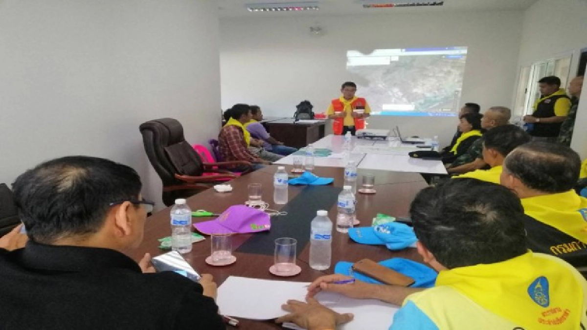 ผู้ว่าราชการจังหวัดอุตรดิตถ์ ระดม 3 อำเภอ รับมือสถานการณ์ไฟป่า ผู้ว่าราชการจังหวัดอุตรดิตถ์ ระดม 3 อำเภอ รับมือสถานการณ์ไฟป่า