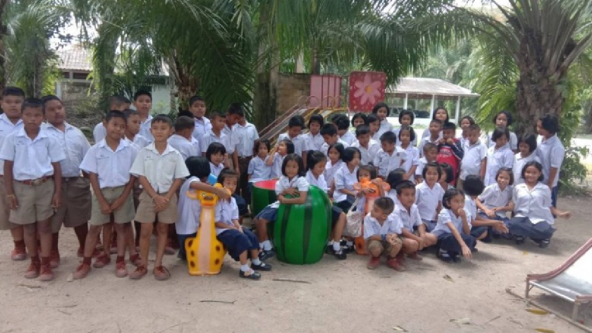 เดินหน้าสานต่อ!!โครงการ"เพื่อนสำโรงรุ่น 32 ปันน้ำใจสู่น้อง ๆ โรงเรียนบ้านเกิด" ก้าวสู่ครั้งที่ 4 พี่ให้น้อง เดินหน้าสานต่อ!!โครงการ"เพื่อนสำโรงรุ่น 32 ปันน้ำใจสู่น้อง ๆ โรงเรียนบ้านเกิด" ก้าวสู่ครั้งที่ 4 พี่ให้น้อง