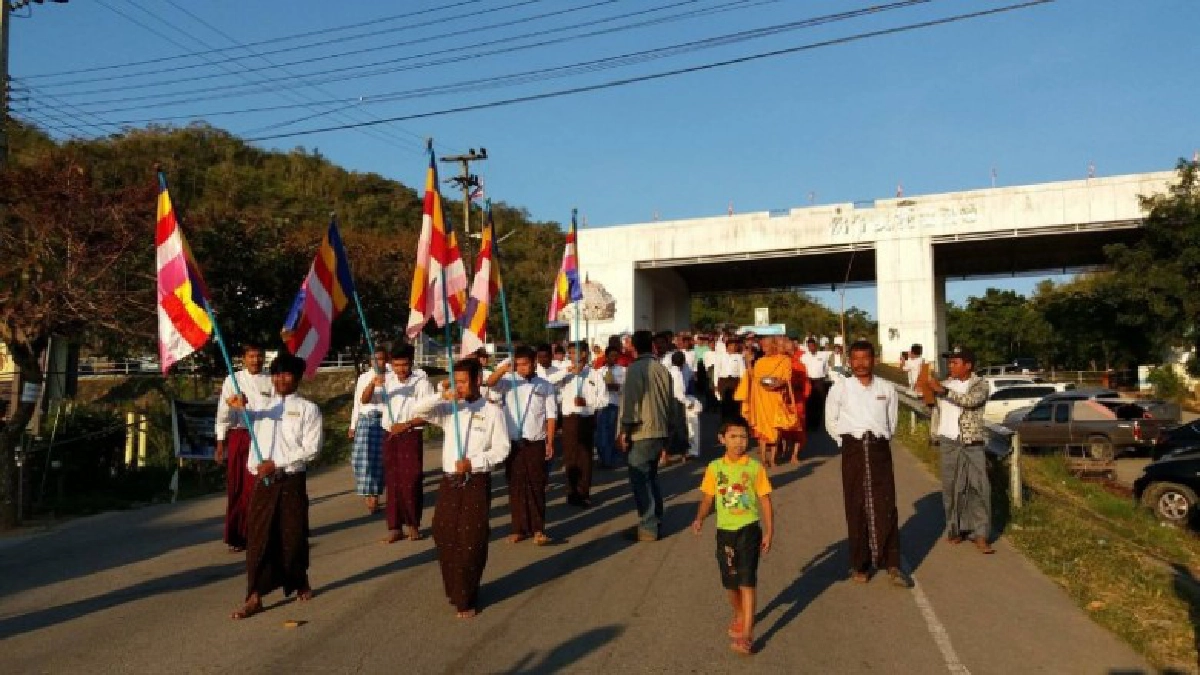 สายบุญเช็ง ปกครองประจวบฯงดจัดงานตักบาตรปีใหม่ 2 แผ่นดินไทย-เมียนมาที่ด่านสิงขรเหตุเบิกงบไม่ทัน สายบุญเช็ง ปกครองประจวบฯงดจัดงานตักบาตรปีใหม่ 2 แผ่นดินไทย-เมียนมาที่ด่านสิงขรเหตุเบิกงบไม่ทัน