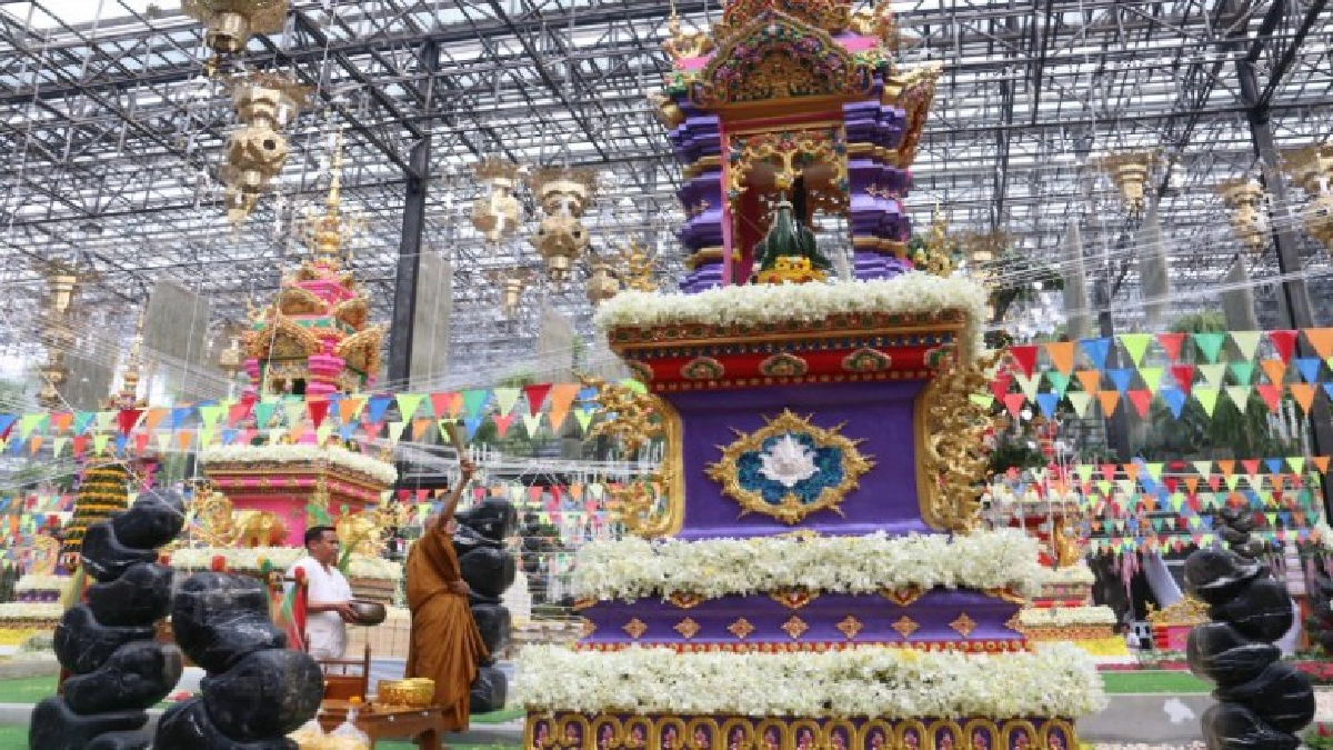 สวนนงนุชพัทยาพุทธาภิเษก 9 พุทธปฎิมากรคู่แผ่นดินสยาม สวนนงนุชพัทยาพุทธาภิเษก 9 พุทธปฎิมากรคู่แผ่นดินสยาม