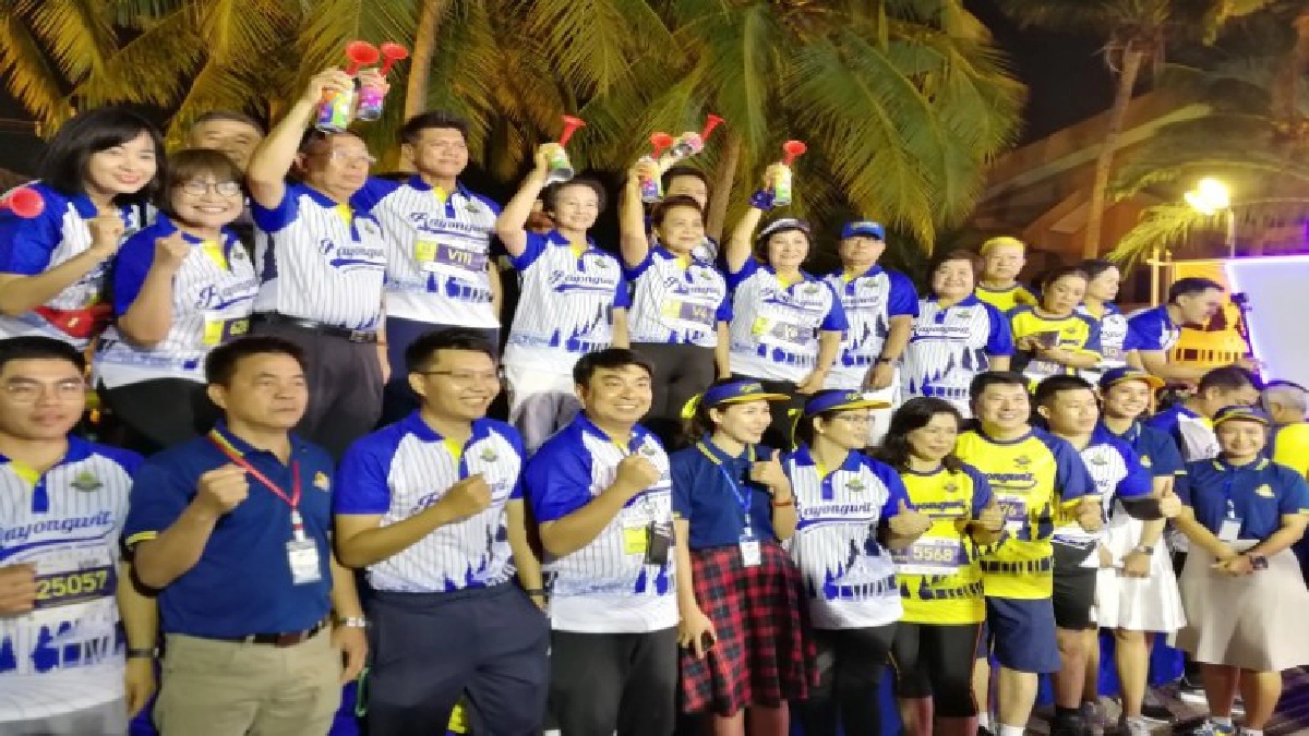 คนรักสุขภาพกว่า 7,000 คน ร่วมเดิน-วิ่งฉลองครบรอบ คนรักสุขภาพกว่า 7,000 คน ร่วมเดิน-วิ่งฉลองครบรอบ