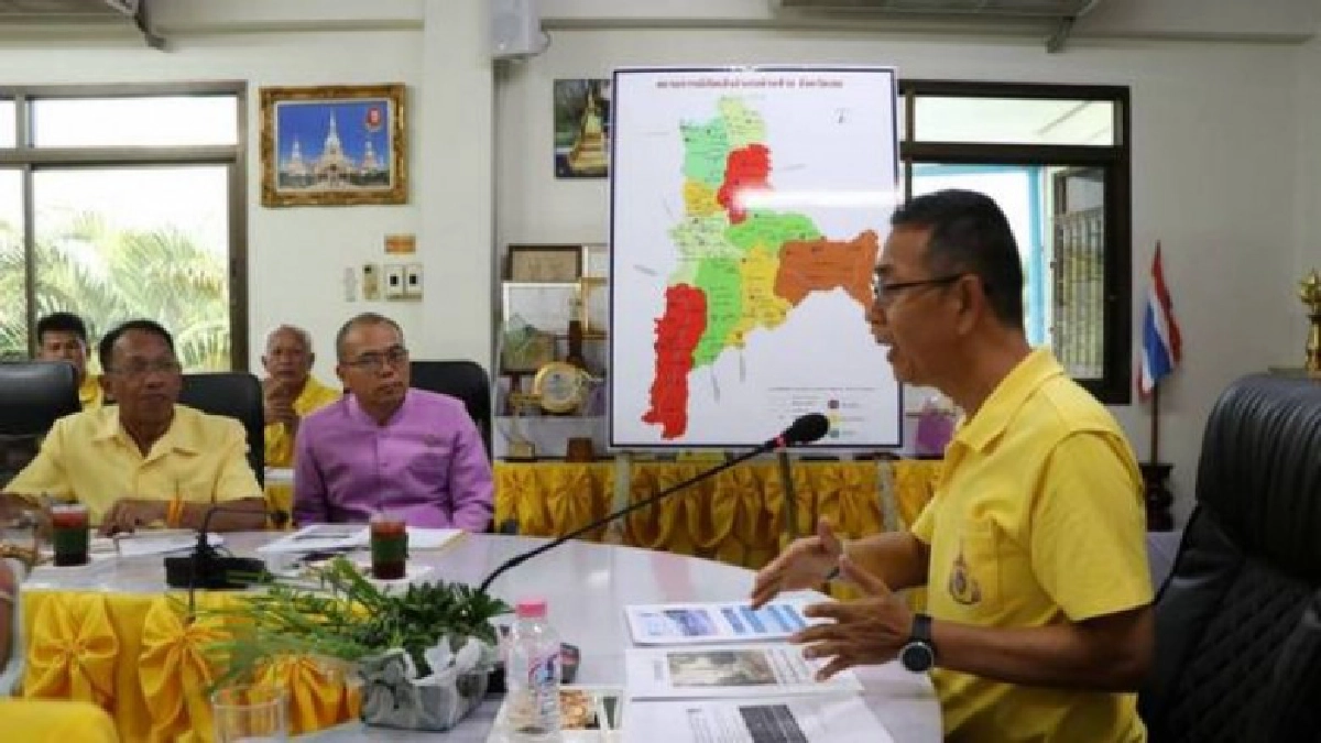 ผู้ว่าฯเลย ประชุมและตรวจภัยแล้งที่ด่านซ้าย ผู้ว่าฯเลย ประชุมและตรวจภัยแล้งที่ด่านซ้าย
