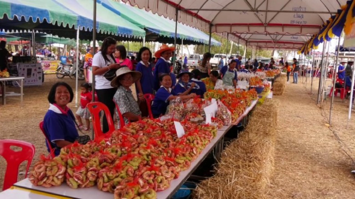 โคราชจัดงานมะขามเทศนมสดเพชรพรหมศรของดีอำเภอโนนสูง
