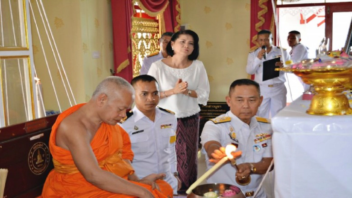 เกจิดังพุทธาภิเษกวัตถุมงคล บารมีหมอพร นำรายได้ซื้ออุปกรณ์การแพทย์เพื่อกิจการแพทย์กองทัพเรือ