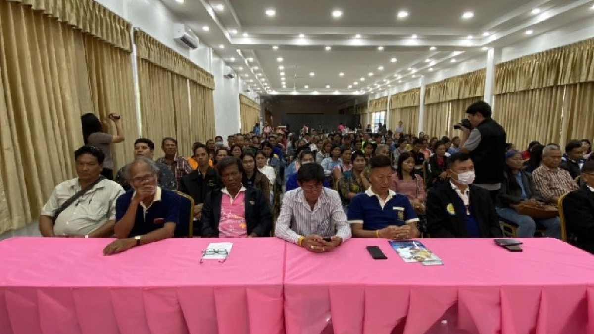 โครงการสร้างงานและส่งเสริมกลุ่มอาชีพในชุมชน โครงการสร้างงานและส่งเสริมกลุ่มอาชีพในชุมชน