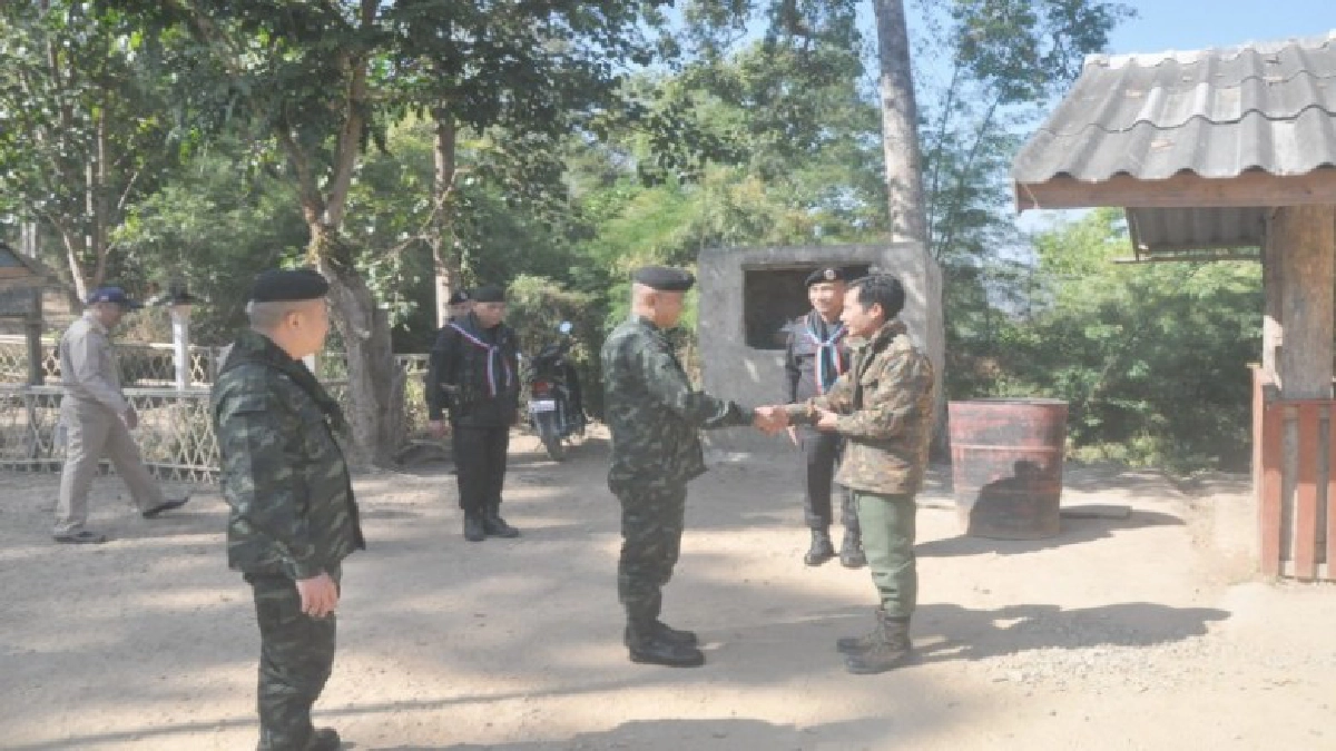 ผู้บัญชาการกองกำลังนเรศวรตรวจพื้นที่ชายแดน