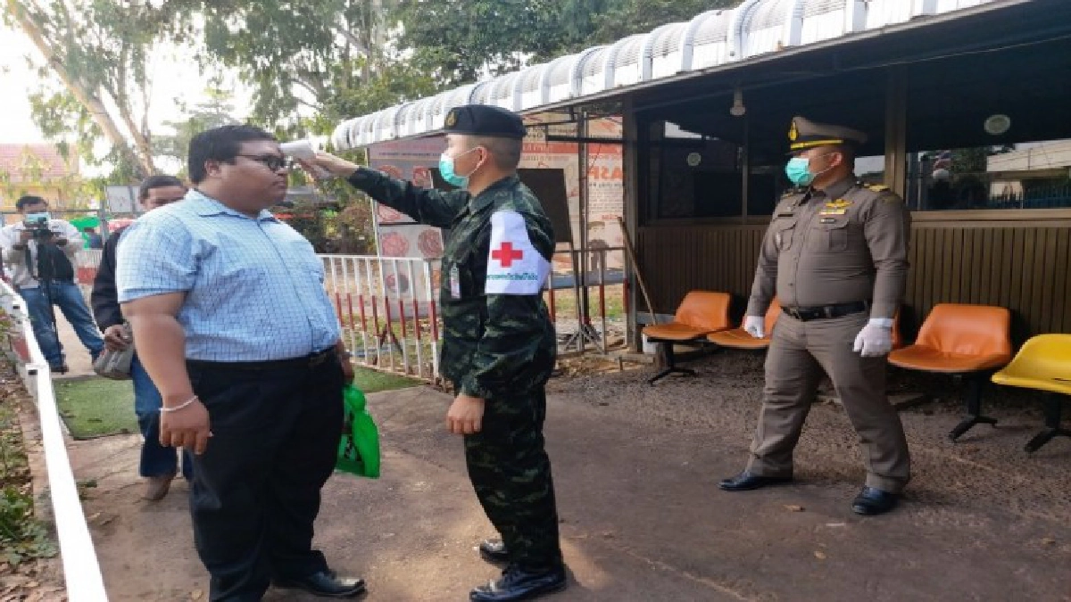 ให้ความรู้คำแนะนำการตรวจป้องกันเชื้อโคโรน่าให้กับ จนท. ให้ความรู้คำแนะนำการตรวจป้องกันเชื้อโคโรน่าให้กับ จนท.