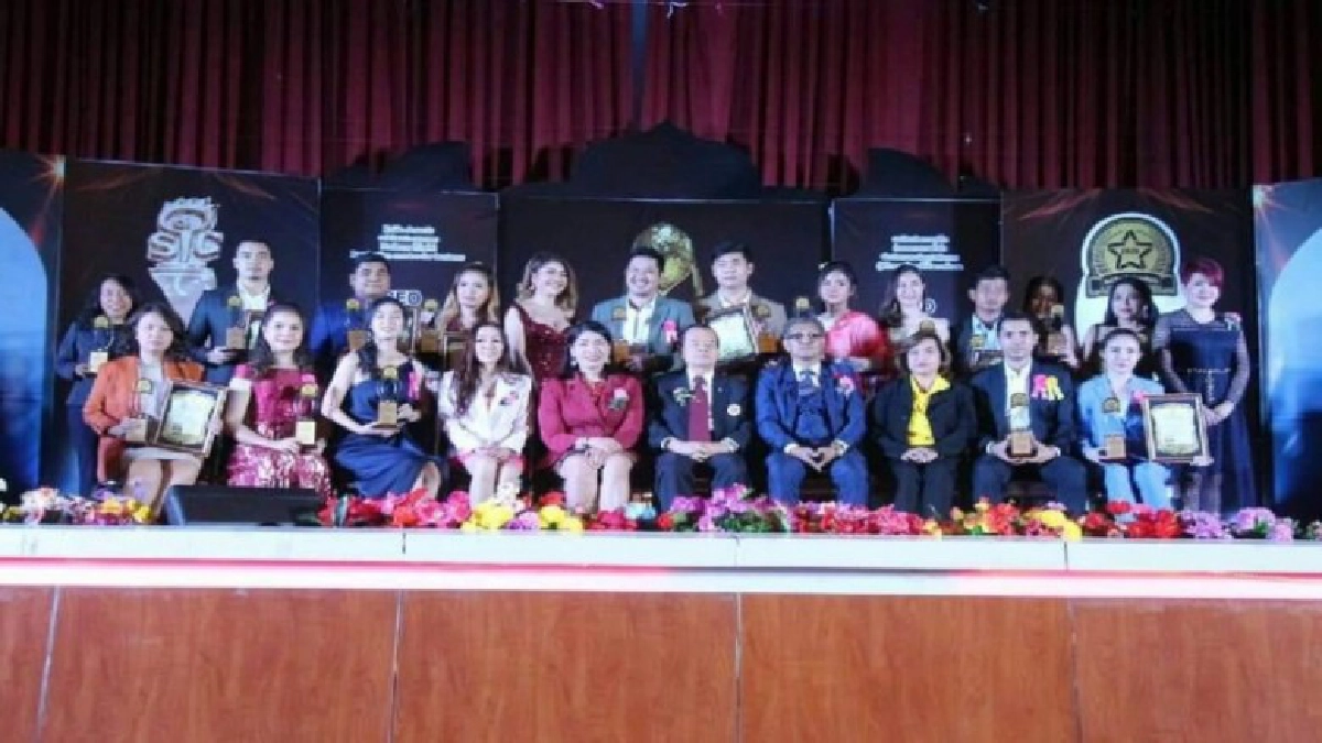 หญิงเก่ง แห่งไทรโยค กาญจนบุรี นางกันตา วิทูรผดุงกิจ CEO แบรนด์ Xantara เข้ารับรางวัลธุรกิจและผลิตภัณฑ์ดีเด่นแห่งปี 2563