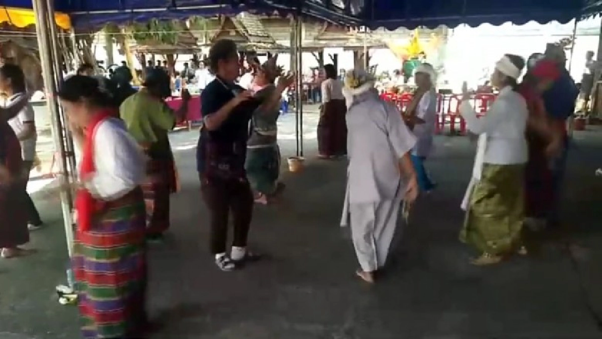 จังหวัดพะเยา จัดประเพณีเลี้ยงผี (ฟ้อนผี)เดือนห้า เป็งวัดลี