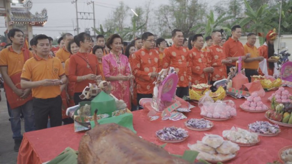 สุโขทัย ชาวไทยเชื่อสายจีนแห่เจ้าปุงเถ่ากง-ม่า รับประเพณีฮ่วงเซียวอย่างยิ่งใหญ่ สุโขทัย ชาวไทยเชื่อสายจีนแห่เจ้าปุงเถ่ากง-ม่า รับประเพณีฮ่วงเซียวอย่างยิ่งใหญ่