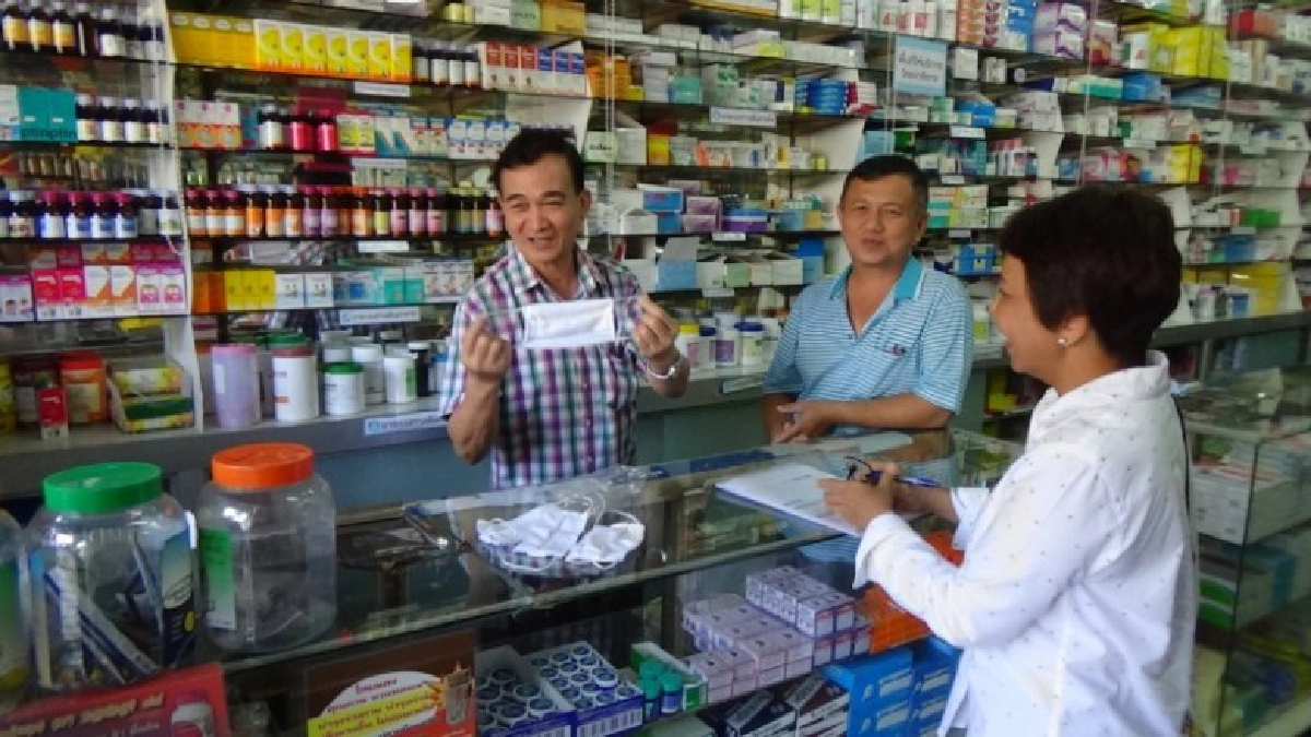 พาณิชย์ตรังตรวจร้านขายผ้าปิดจมูกพบว่าสินค้าหมด พาณิชย์ตรังตรวจร้านขายผ้าปิดจมูกพบว่าสินค้าหมด