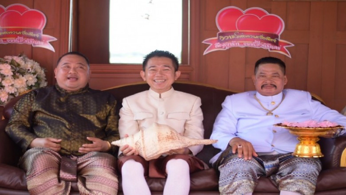 จังหวัดสมุทรสาคร จัดวิวาห์แห่งความซื่อสัตย์ โชว์ 12 คู่ จังหวัดสมุทรสาคร จัดวิวาห์แห่งความซื่อสัตย์ โชว์ 12 คู่