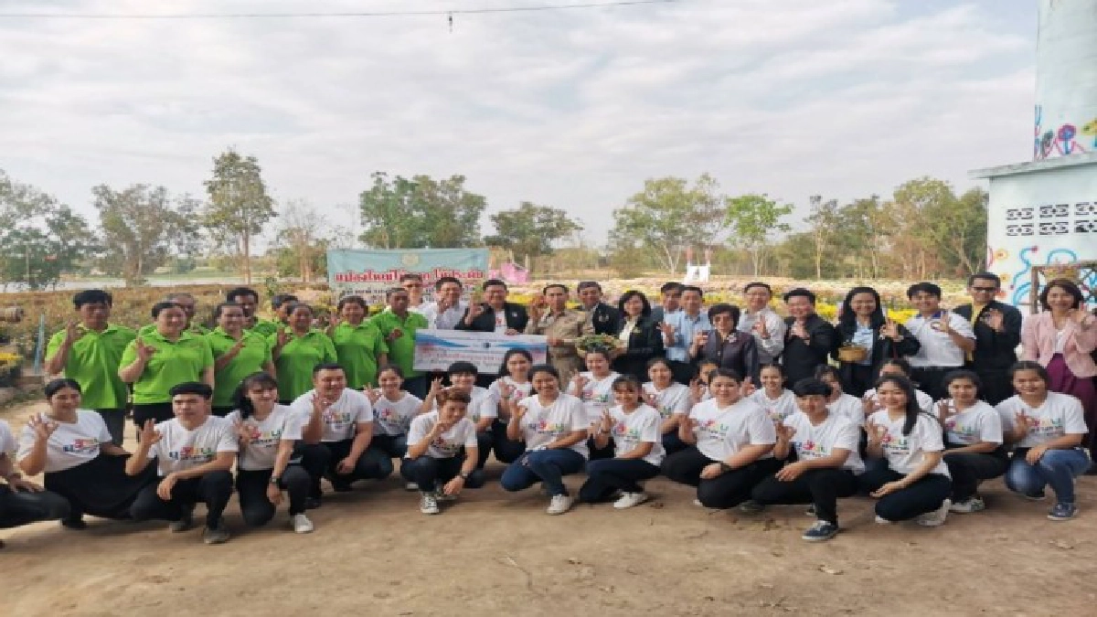 สุวิทย์ เมษินทรีย์" เปิดตัวบัณฑิตอาสาอุดรธานี นำร่อง"บ้านห้วยสำราญ" สุวิทย์ เมษินทรีย์" เปิดตัวบัณฑิตอาสาอุดรธานี นำร่อง"บ้านห้วยสำราญ"
