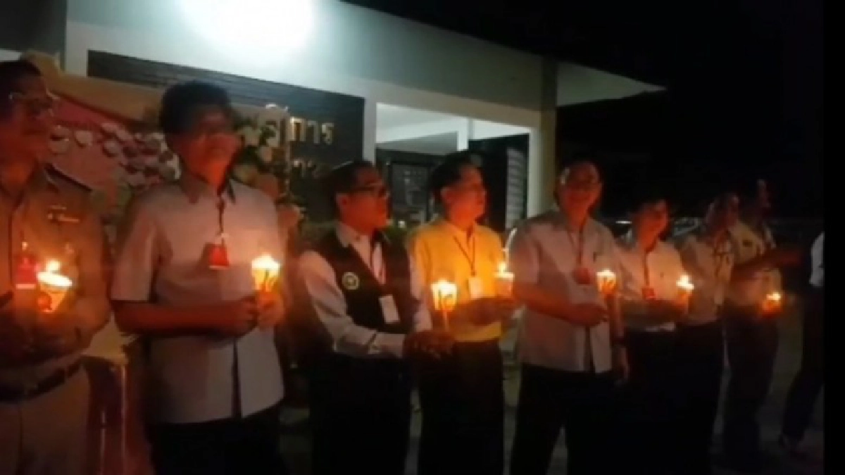 ร่วมร้องเพลง เราและนาย เขียนความในใจ ในงานเลี้ยงคืนสุดท้าย คนไทยกลับบ้าน ร่วมร้องเพลง เราและนาย เขียนความในใจ ในงานเลี้ยงคืนสุดท้าย คนไทยกลับบ้าน