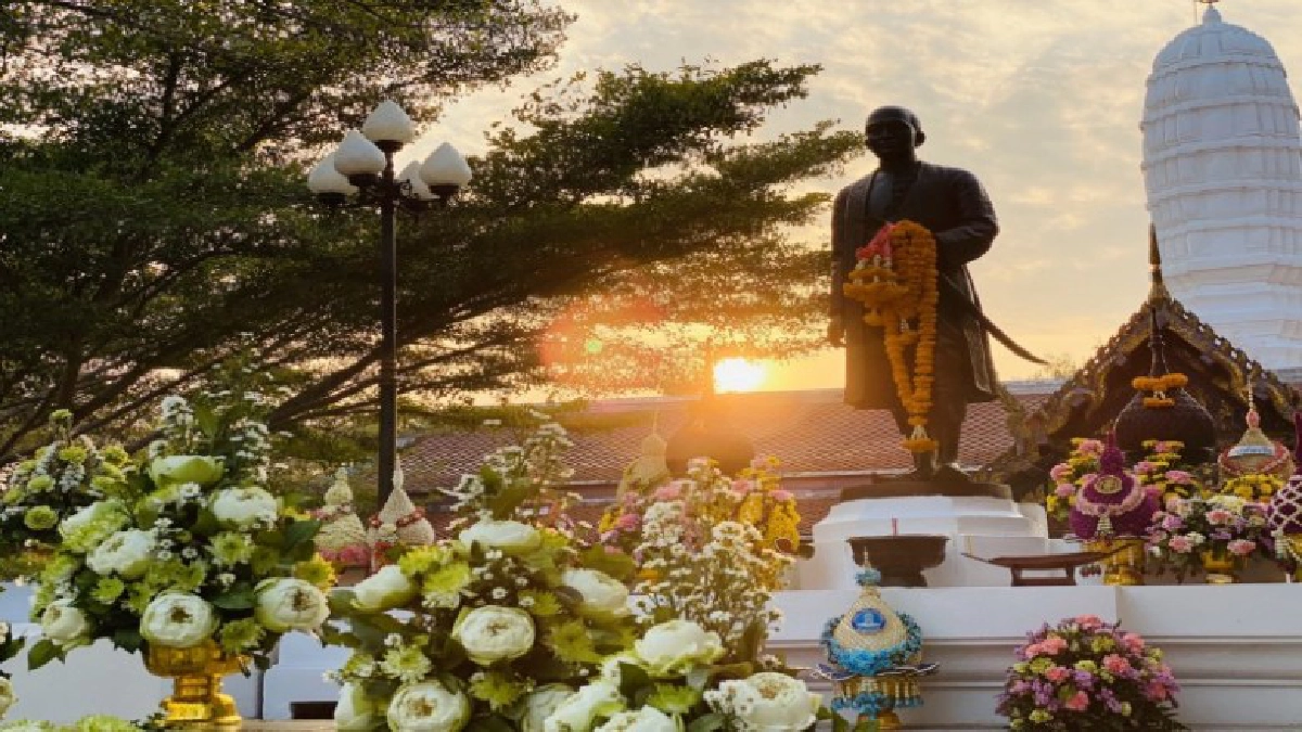 รำเทิดพระเกียรติสมเด็จพระพุทธเลิศหล้านภาลัย รัชกาลที่ 2