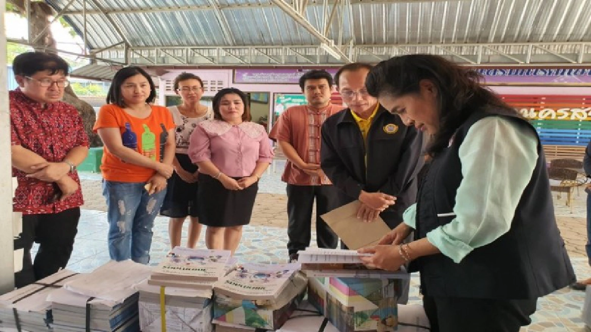 กนกวรรณ ไม่หวั่นวันหยุด ลุยเมืองปากน้ำโพ เร่งแก้ปัญหาพัฒนางานกศน. กนกวรรณ ไม่หวั่นวันหยุด ลุยเมืองปากน้ำโพ เร่งแก้ปัญหาพัฒนางานกศน.