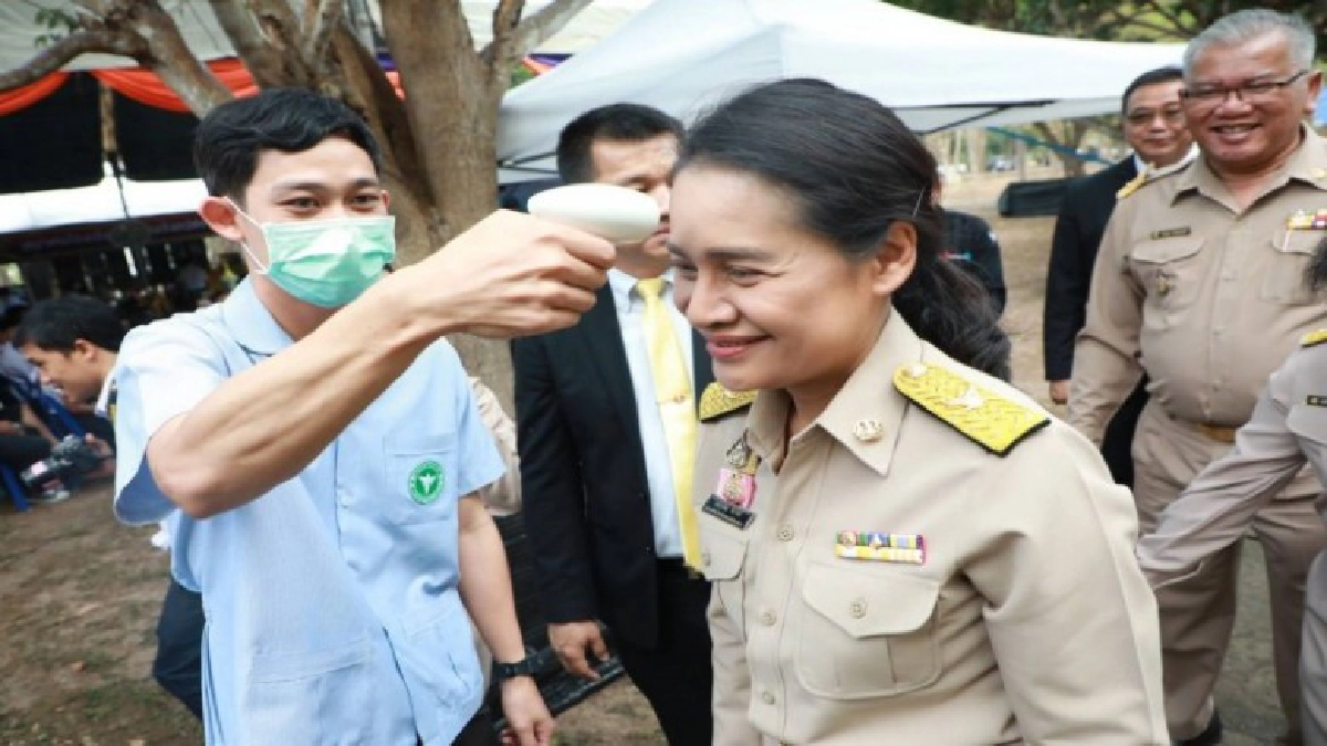เสมา 3 เข้มปูพรมลงพื้นที่เมืองกล้วยไข่ ห่วงใยประชาชนสู้ภัย โควิท-19 เสมา 3 เข้มปูพรมลงพื้นที่เมืองกล้วยไข่ ห่วงใยประชาชนสู้ภัย โควิท-19