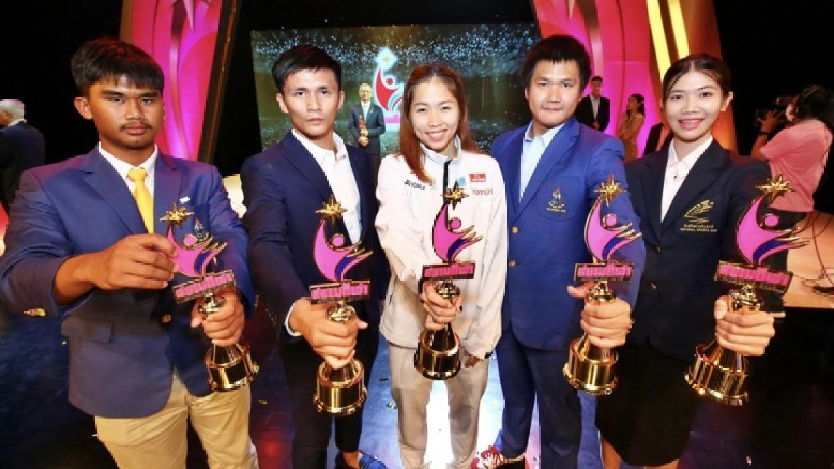 "เจมส์บอนด์-เทนนิส" คว้านักกีฬายอดเยี่ยม "เจมส์บอนด์-เทนนิส" คว้านักกีฬายอดเยี่ยม
