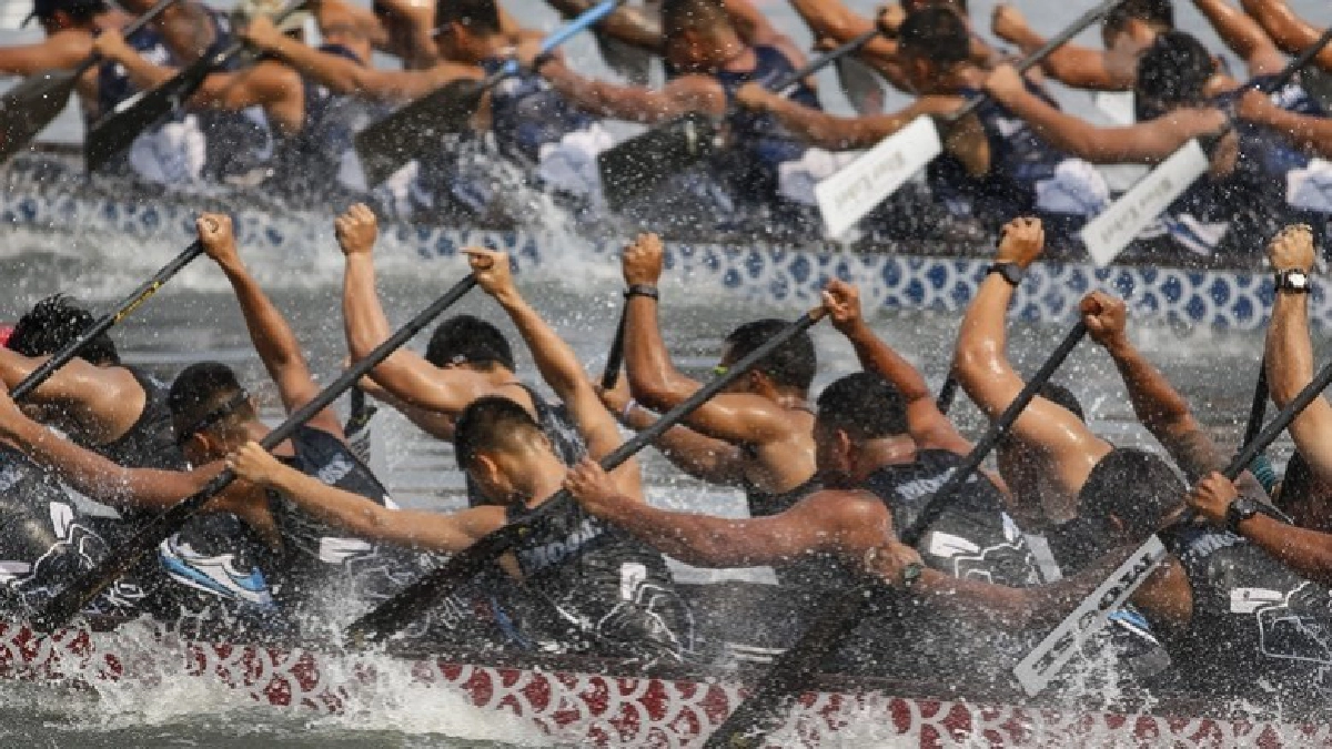 ปิดฉากแข่งเรือยาวช่วยช้างไทย